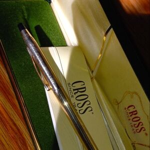 10kt GOLD 1930S WORKING PEN IN BOX